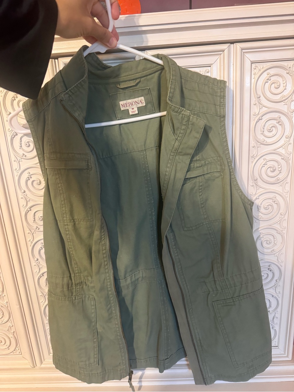 Merona Vest, medium
